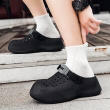 Men's Outdoor Casual Thick Sole Height-Increasing Clogs, 3D Textured Dual-Tone, Comfortable Indoor/Outdoor, Versatile For Vacation, Work, Commute, Couple Style, Spring/Summer - Black - View 8