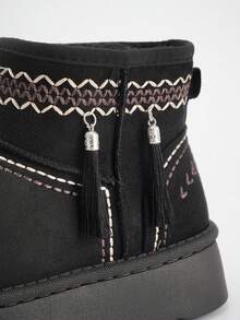 1 Pair Women's Winter Embroidered Tassel Short Snow Boots, Thick Sole Height-Increasing Thermal-Lined Anti-Cold Anti-Slip Retro Boots - Black - View 7