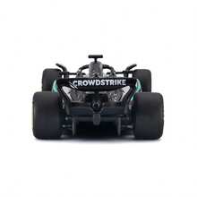 Burago Mercedes-AMG F1 W16 2025 #63 Russell Skala 1:64 Dengan Kotak Pajangan - W16 #63 - View 4