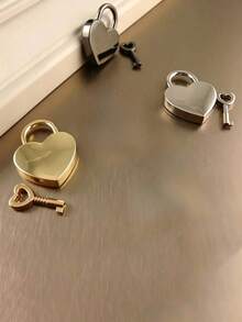 1/2pcs Premium Alloy Mini Heart Lock, Anti-Rust Anti-Theft Metal Padlock, Creative Beautiful Decorative Heart-Shaped Lock - High-Quality Alloy Material, Durable And Wear-Resistant, Electroplated Anti-Corrosion, Mini Easy To Carry, Suitable For Room Cabinet Door Lock Protection, Luggage Bag Anti-Theft, Diary Protection. Exquisite Anti-Rust Personalized Blue Lock, Compact Anti-Theft Auxiliary Door Lock, Beautiful Decoration For Cabinet Storage, Practical Lock Protection Cabinet Storage Accessory - Multiple Styles - View 4