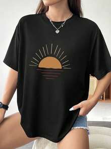 Camiseta de manga corta con cuello redondo, estampada, sencilla y versátil para mujer, nueva moda de verano, cómoda, con diseño estampado, blusa blanca o negra para mujer. - Negro - Ver 2