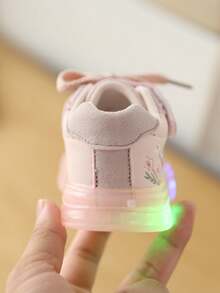 Toddler Shoes, 2026 New Style, Soft Sole, Comfortable Fit, Light-Up Girls' Sneakers, Children's Casual Sports Shoes, Suitable For Spring And Autumn - Pink - View 6