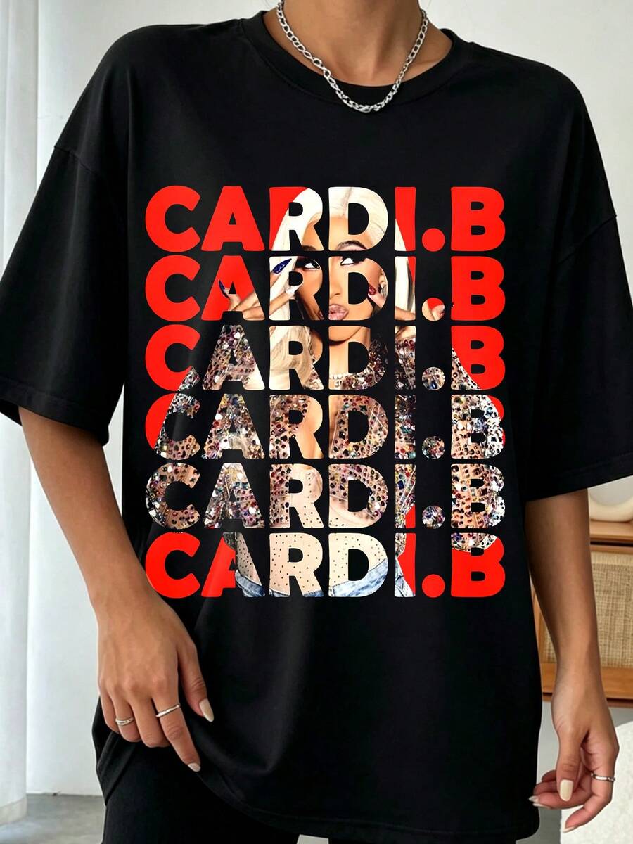 Cardis B Repeat Block Letter Collage Diamond Rhinestone Portrait Y2K Hip Hop Graphic Casual Tee - 黑色 - 查看 1