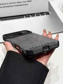 1件 DIY 客製化姓名灰色麂皮紋理手機殼，適用於 Apple 18ProMax/17ProMax/16Pro/15/14Plus/13 Pro/12ProMax/11/XsMax 及手機配件，男士商務極簡全包防摔人造皮革保護套 - 黑色 - 查看 6