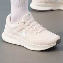 Nike Run Swift 3 舒適百搭跑步鞋 女款 淺米色 - 淺米色 - 查看 3