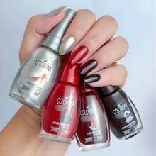 Esmaltes Colorama Lançamento The Devil Wears Esmalte Vermelhos Vinho Prata Cremosos Cintilante - Noite Estreia - Visão 6