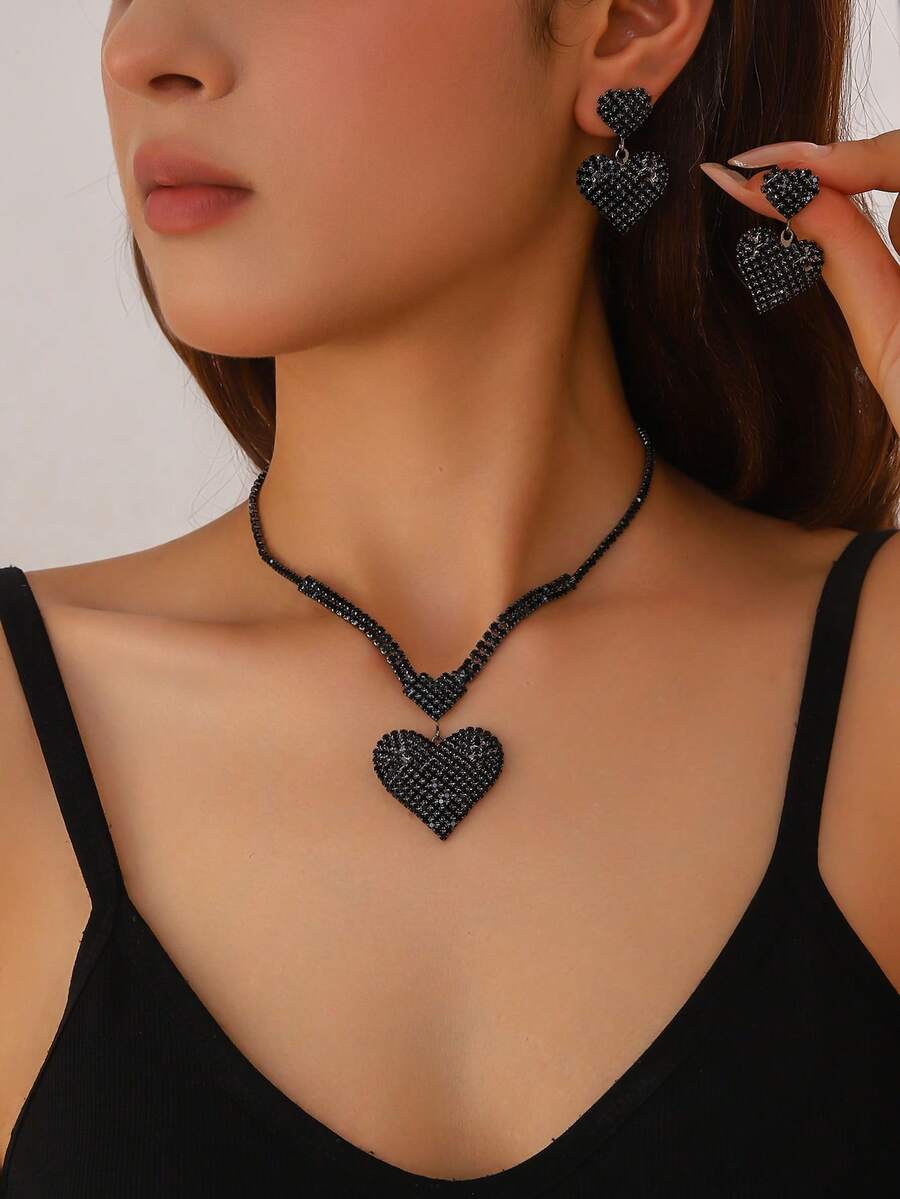 3pcs Summer Party Jewelry Set, Exaggerated Rhinestone Heart Necklace + Heart Earrings, Suitable For Music Festivals, Beach Weddings, Seaside Vacations And Photography Accessories - Black - View 1