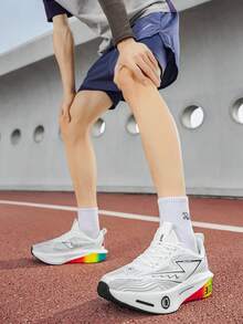女款跑步鞋，透氣舒適耐穿，適合跑步、健身訓練與日常通勤 - 白黑 - 查看 9