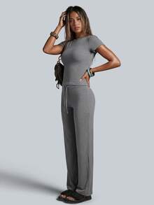 NcmRyu Conjunto deportivo de mujer de un solo color con cuello redondo, manga corta, cordón y pantalones de pierna recta - Gris Oscuro - Ver 8