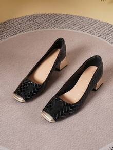 2026 New Women's Gold Quilted Embossed Low Vamp Metal Toe Square Toe Chunky Heel 4.5cm Retro Office Commute Mid-Heel Slip-On High Heels - Black - View 6