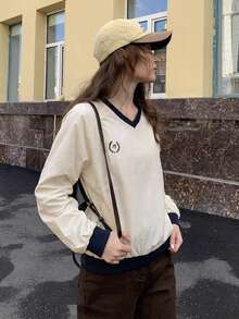 Early Autumn Contrast Color Embroidered Pattern Loose V-Neck Thin Blouse - Apricot - View 6