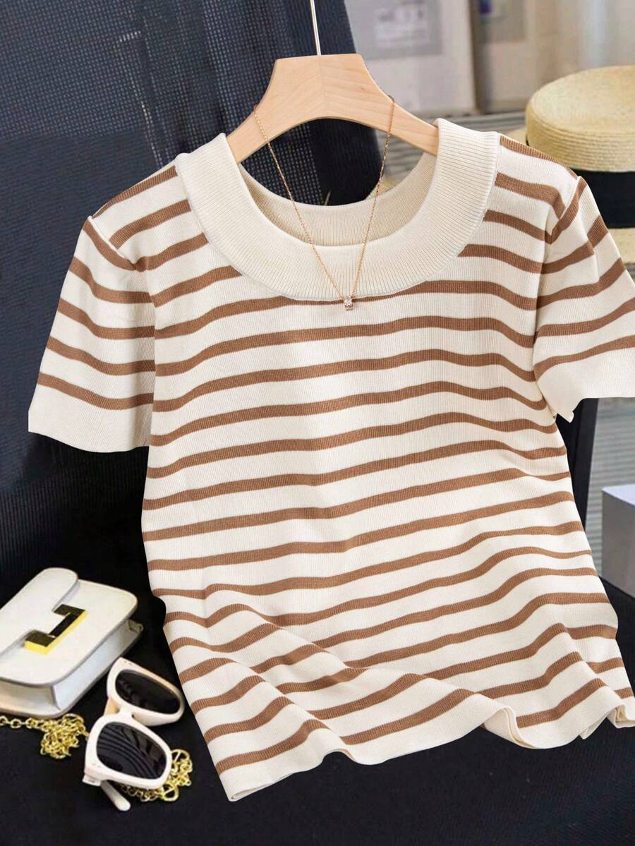 Blusa de punto de manga corta con cuello redondo, a rayas y contraste de color, informal, para talla grande, para verano - Marrón albaricoque - Ver 1