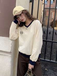 Early Autumn Contrast Color Embroidered Pattern Loose V-Neck Thin Blouse - Apricot - View 8