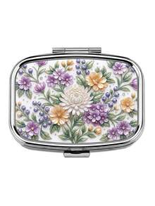 1 buah Kotak Pil Persegi Ukuran Saku dengan Motif Bunga Daisy Ungu dan Putih, Buah Beri, dan Daun Hijau. Tampilannya yang elegan, cerah, dan terinspirasi dari taman menambah pesona pada kotak penyimpanan portabel Anda. - MultiWarna - View 9