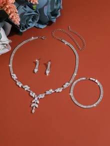 4 Stücke/Set Kubikzirkonia Schmetterling Exquisites Design Multifunktions Halskette, Ohrringe und Armband Set, geeignet für den täglichen Gebrauch von Frauen, Schule, Date, Hochzeit, Party, Valentinstag, Feiertagsgeschenk - Silber - Übersicht 3