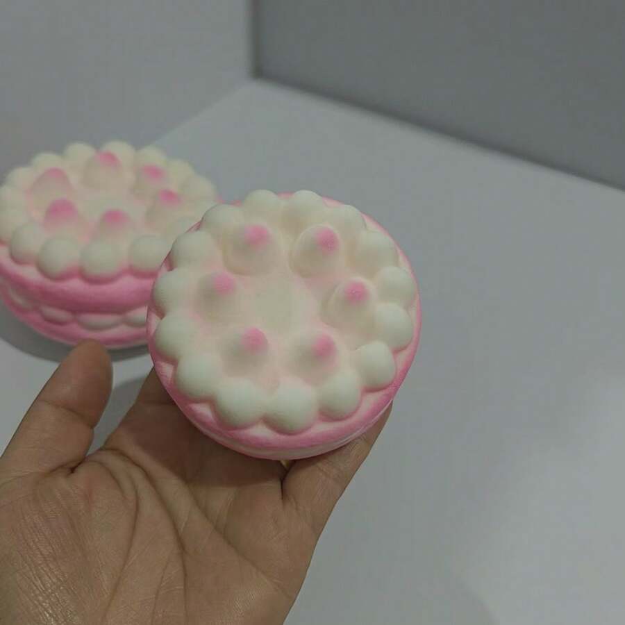 1个柔软逼真的覆盆子挞面包造型挤压玩具,超柔软慢回弹减压小工具,桌面摆件,男孩女孩礼物 - 淺粉色 - 查看 1