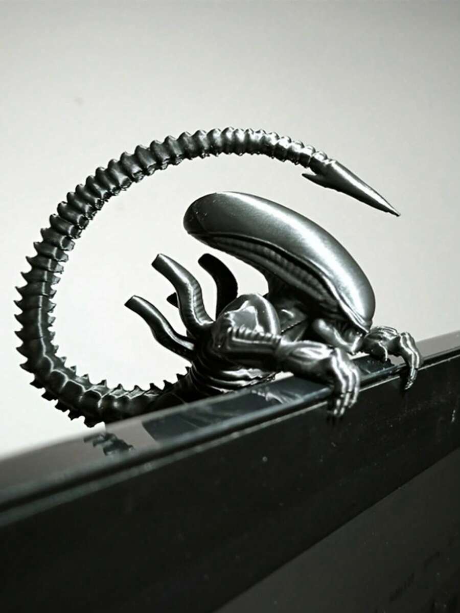 1 buah Hiasan Layar Gantung Berbentuk Alien, Patung 3D Mini Dekorasi Meja, Aksesori Meja Unik, Desain Menarik dengan Nuansa Teknologi, Cocok untuk Meja Komputer, Meja Belajar, Kamar Tidur, Ruang Tamu, Dekorasi Lembut Kantor, Dekorasi Suasana Rumah Musim Gugur, Hadiah Natal, Dekorasi Natal - Boneka Alien Layar Gantung 1 Buah - View 1