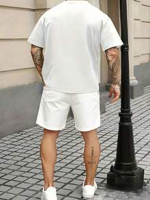 Mens Clothes Set Of 2pcs Including A White T-Shirt Featuring A Black And Golden '23' Print,Shorts That Have Golden '23' Accents And A White Drawstring - 白色1 - 查看 2