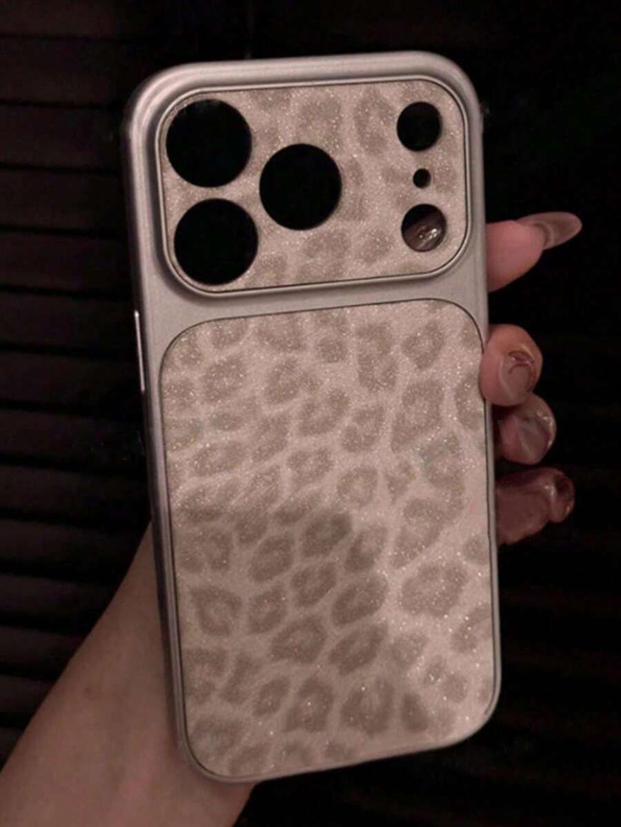Pelindung Lensa Kamera Motif Leopard Mewah untuk iPhone 17 Pro Max, 16, 15, 14 Pro Max, dan 13. Casing Ponsel Modis, Kreatif, dan Personalisasi. - Light Grey - View 1