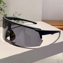 Black Frame, Black and Gray Sheet