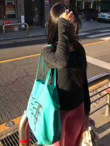 開學季韓系小眾設計Ins風大容量通勤外出甜酷辣妹時尚日常購物腋下托特單肩包簡約百搭 - 薄荷藍 - 查看 3