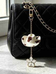 Cowboy Hat Keychain – Western Style Keychain Bag Charm, 3D Design, Cool Keychain, Unisex, Western Cowboy Pendant, Suitable For Wallets, Handbags, Backpacks And Key Rings, Also As Car Interior Accessory, Party Decoration Accessory, Back To School, Gift For Girls, Friends, Family, Teachers, Sisters And Vintage Lovers - Multicolor - View 1