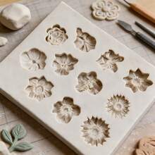 1PC 11 Hole Flower Shaped Decorative Clay Mold, Shooting Decorative Props, Resin Liquid Handmade Decorative Accessories, Simple Demolding, Reusable Silicone Mold, Non Food Contact - Beige - View 6
