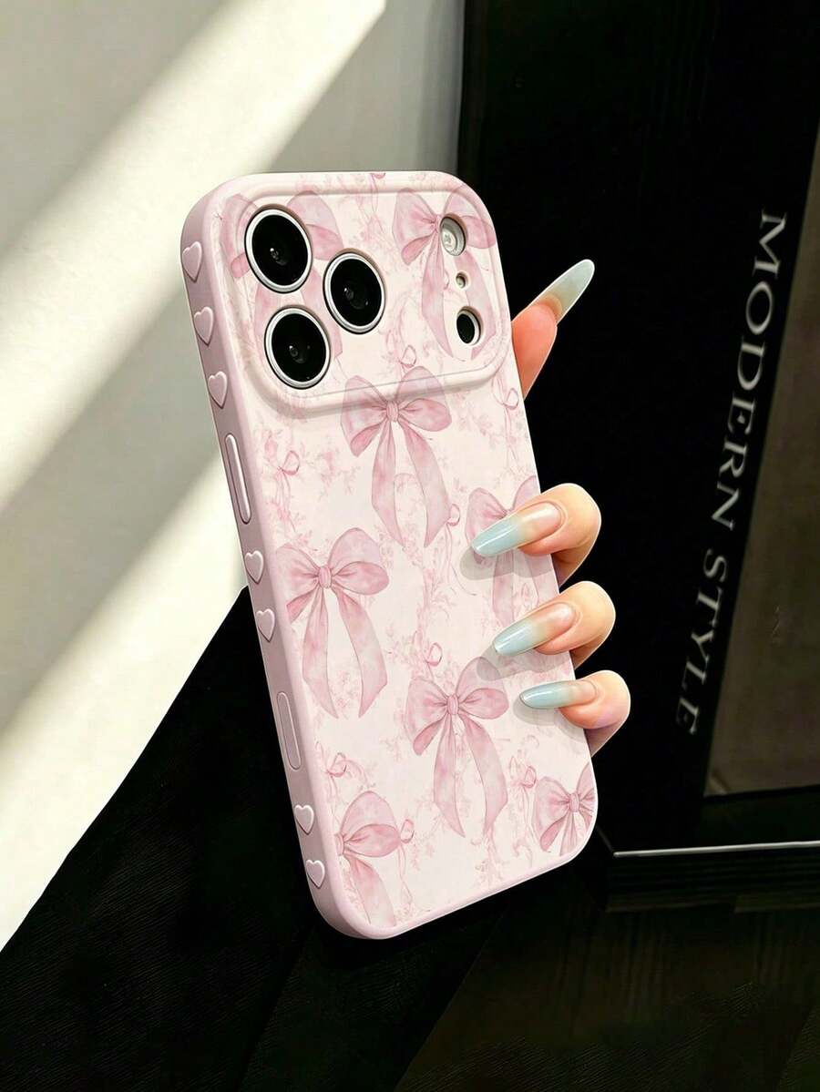 1 buah Casing Ponsel Premium Gaya Baru, Motif Pita Bunga Merah Muda Muda, Bentuk Hati 3D di Samping, Kompatibel dengan Apple 17/17Pro/17ProMax/16/16ProMax/16Plus/15/15Plus/15ProMax/14/14ProMax/14ProMax/13/13ProMax/12/12Pro/12ProMax/11/Penutup Pelindung Anti Benturan dan Tahan Guncangan - Berwarna merah muda - View 1
