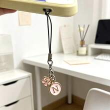 1 buah Liontin Huruf A-Z Bulat Bentuk Bunga Sakura Putih untuk Ponsel - Baby Pink - View 4