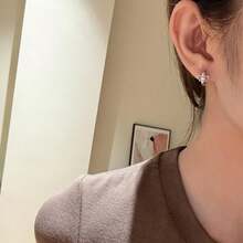 1pc Fashionable Unique Minimalist Niche Versatile Exquisite Luxury High-End Iris Flower Hoop Earrings, Suitable For Women's Daily Wear - Silver - View 8