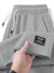 Celana Pendek Waffle Warna Polos untuk Pria, Celana Pendek Kasual dengan Tali Serut di Pinggang, Cocok untuk Perjalanan Luar Ruangan, Mendaki, Latihan di Gym Musim Panas, dan Olahraga. - Grey - View 1