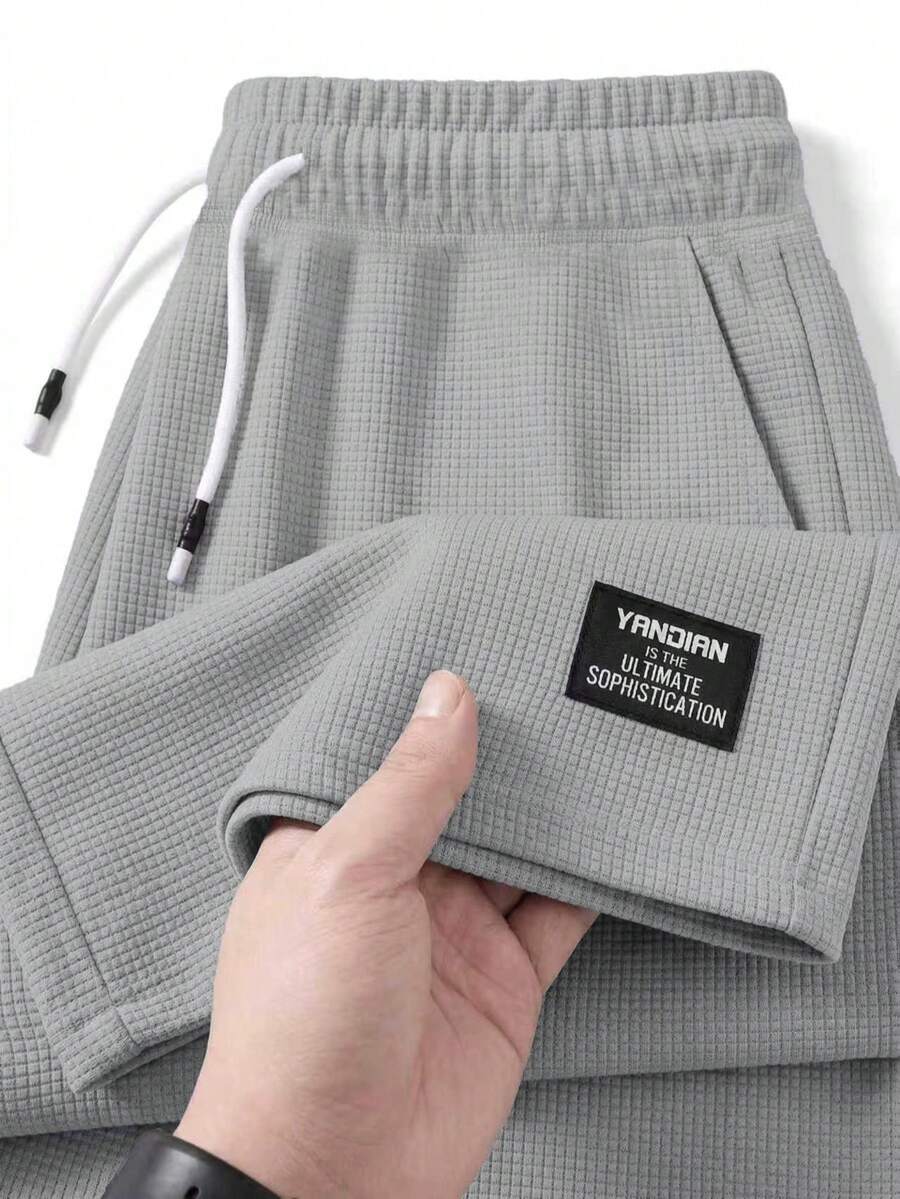 Celana Pendek Waffle Warna Polos untuk Pria, Celana Pendek Kasual dengan Tali Serut di Pinggang, Cocok untuk Perjalanan Luar Ruangan, Mendaki, Latihan di Gym Musim Panas, dan Olahraga. - Grey - View 1