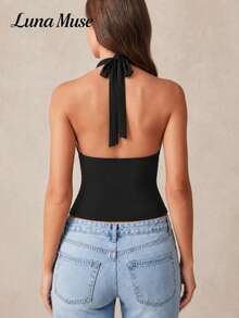 Luna Muse Women's Spring/Summer New Black Deep V Spaghetti Strap Ruched Cropped Tank Top, Slim Fit Bodycon Camisole, Y2K Sexy Eye-Catching Style, Metal Buckle Cutout Midriff Top, Minimalist Sophisticated Look, Suitable For Daily, Casual, Party, Vacation, Date, Street, Performance, Stage, Outdoor, Back To School, American Vintage, Thanksgiving, Music Festival, Valentine's Day, Halloween, Christmas, New Year, Party Outfits - Black - View 2