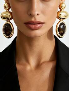 1 Pair Women's Vintage European & American Style Warm Gold 3-Layer Gradient Pebble Inlaid Glossy Smoky Black Curved Stone Long Dangle Earrings, Fluid Large Glossy Metal Frame Deep Brown Swirl Colorful Stone Heavy Ear Studs, Suitable For Party, Vacation, Banquet Wear - Golden Yellow + Amber - View 3