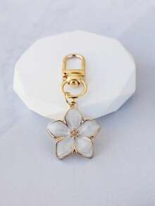 Cowboy Hat Keychain – Western Style Keychain Bag Charm, 3D Design, Cool Keychain, Unisex, Western Cowboy Pendant, Suitable For Wallets, Handbags, Backpacks And Key Rings, Also As Car Interior Accessory, Party Decoration Accessory, Back To School, Gift For Girls, Friends, Family, Teachers, Sisters And Vintage Lovers - Multicolor - View 8