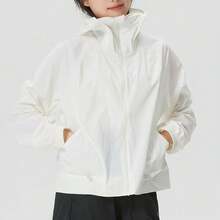 Adidas 女款涼感梭織寬鬆版型短版拉鍊連帽長袖防曬外套 - 漢玉白 - 查看 2