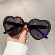 Black Frame, Black and Gray Sheet