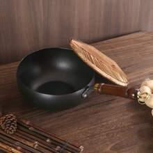 Panci Anti Lengket Berdasar Bulat Kapasitas Besar, Badan Tahan Karat, Gagang Kayu Tahan Panas dengan Cincin Gantung, Cocok untuk Semua Kompor, Panci Dapur Multifungsi untuk Penggunaan Rumah Tangga, Cocok untuk Merebus Susu, Mie, Sup, dan Semur - View 5