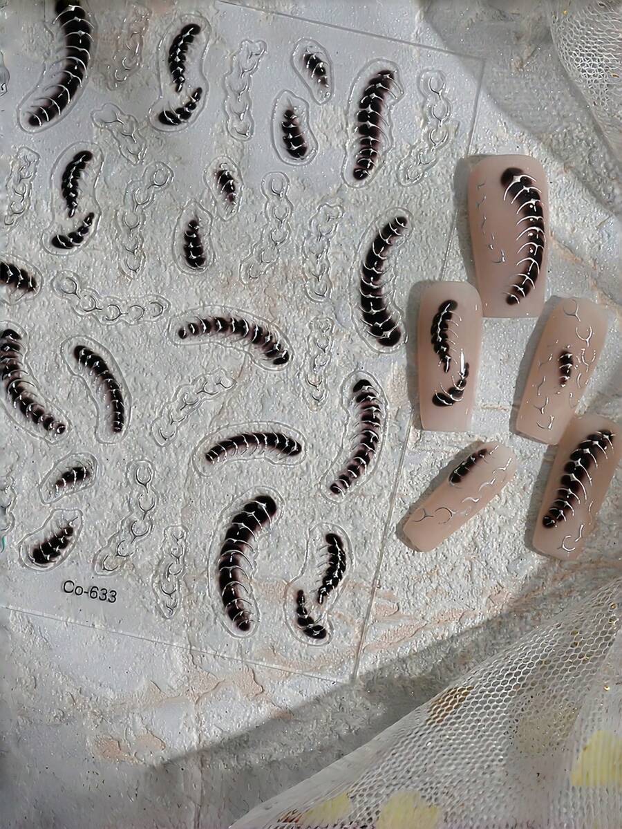 1pc 5D Horror Insect Nail Stickers, Mini Centipede Insect Silver Chain Pattern Nail Decals, Suitable For Fingertips, Minimalist Summer Nails, Perfect For Halloween Horror Party, Gothic Style Outfit And Holiday Nails - 彩色 - 查看 1