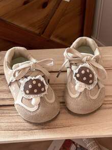 Girls' Floral Patchwork German Training Shoes With Strawberry Doll Charm, Thin Rubber Sole, Anti-Slip, Spring/Autumn Casual Walking Shoes - Khaki - View 4