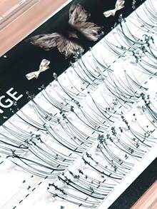Glue-Free Natural-Looking Segmented False Eyelashes With Crushed Diamond Effect, Wispy Single-Cluster Starry Sky Look, Photogenic Snow-Like Glitter Eyelashes For Daily Wear, Flirty Manga Style, Shiny Sparkle - View 6