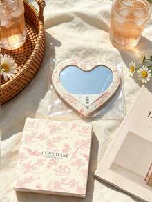 L'Occitane Heart-Shaped Floral Pattern Single-Sided Handheld Mirror, Portable Pocket Makeup Mirror, Suitable For Daily Touch-Ups, Travel, Birthday And Holiday Gifts LOCCITANE-GIFT-31 - Light Pink + White - View 8