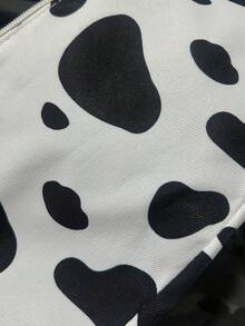 Tas bahu kotak rantai pola sapi mini, dompet ritsleting elegan wanita, tas baguette dekorasi rantai modis - Hitam dan Putih - View 10