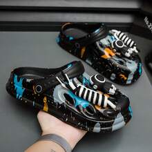 Men's Splatter Graffiti Print EVA Thick Sole Clogs, Astronaut Accessory Decoration Adjustable Strap Non-Slip Outdoor Beach Bathroom Slippers - Black - View 1