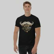 Camisa: Di lo que quieras con quien camines. |   Humor Español Divertido, Camiseta con Meme Latino - Negro - Ver 1