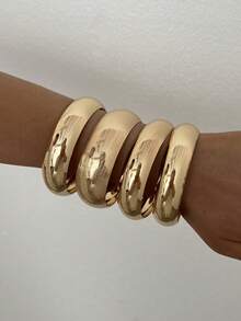 4pcs/Set Vintage Elegant Wide Plain Metal Bangle Bracelets, Suitable For Women's Daily, Party, Vacation And Multiple Occasions, Gift - Gold - View 4