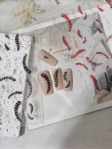 1pc 5D Horror Insect Nail Stickers, Mini Centipede Insect Silver Chain Pattern Nail Decals, Suitable For Fingertips, Minimalist Summer Nails, Perfect For Halloween Horror Party, Gothic Style Outfit And Holiday Nails - 彩色 - 查看 4