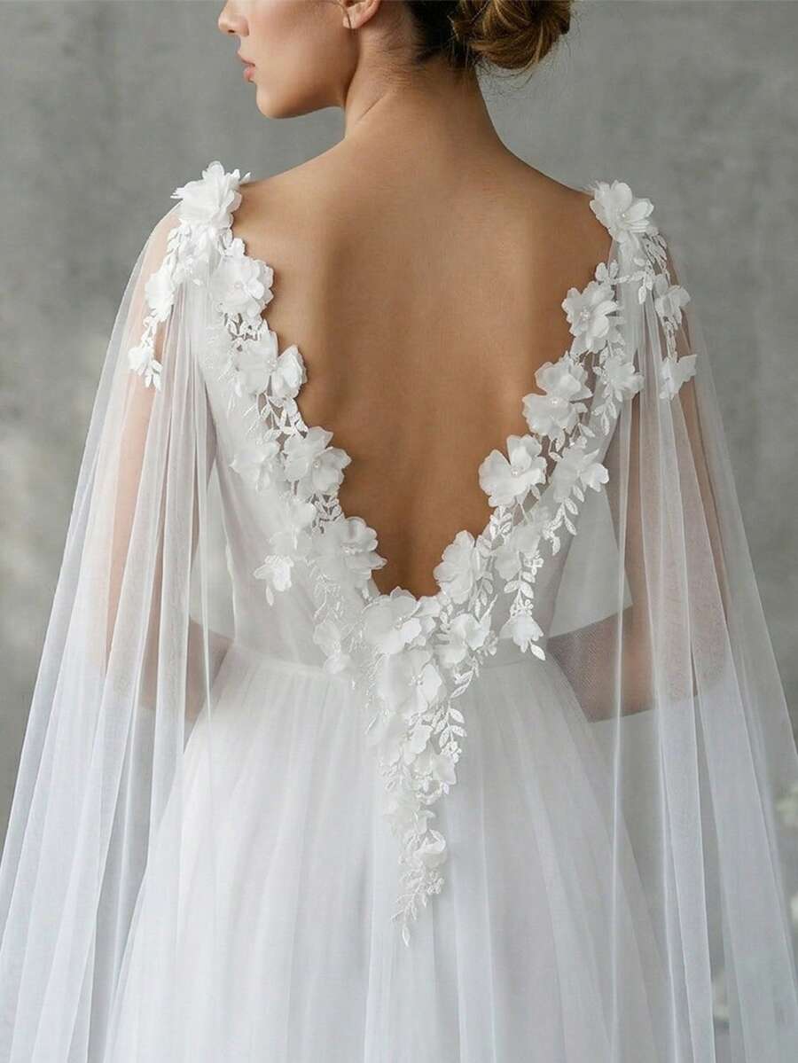1pc V-Neck 3D Floral Lace Cape Veil, Floor-Length Arc Large Sheer Mesh Cape, Bridal Backless Wedding Dress Accessory For Church Ceremony, Ethereal Back Cover