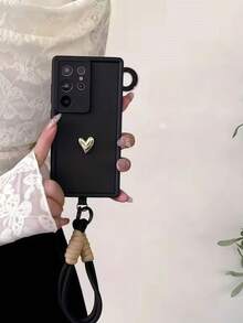 1件極簡奢華Ins風黑色手機殼，附3D金色愛心可拆卸編織腕帶，高級防護殼，適用於女生，相容Apple 11、12、13、14、15、16、17 Pro Max，簡約深色時尚風格，為女性與女孩設計 - 黑色 - 查看 5