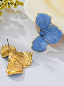 1 Pair European & American Fashion Vintage Colorful Enamel Flower Stud Earrings, Gold-Plated Rim, Elegant Versatile Style - Baby Blue - View 5